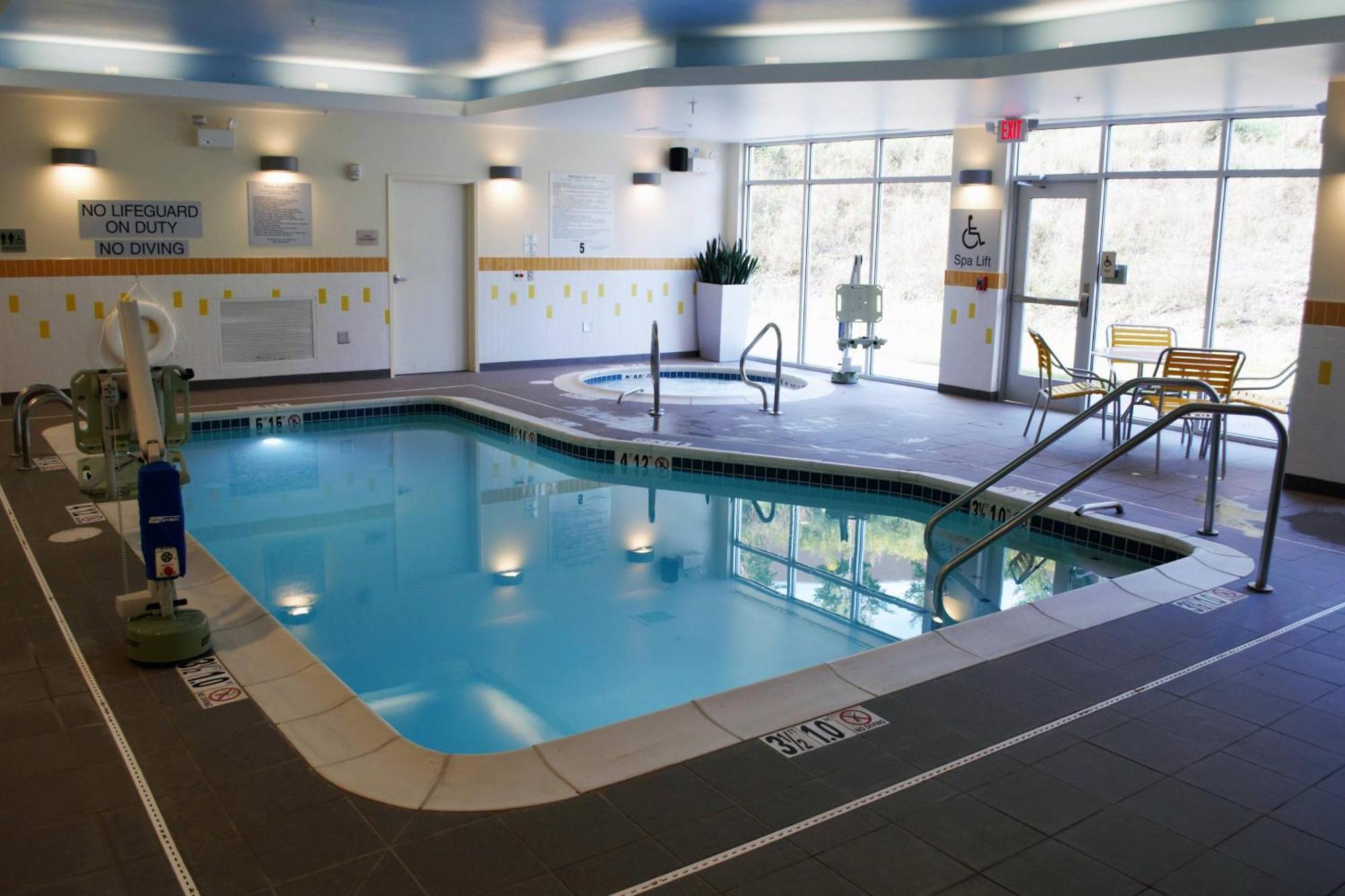 Fairfield Inn & Suites By Marriott Stroudsburg Bartonsville/Poconos Екстер'єр фото