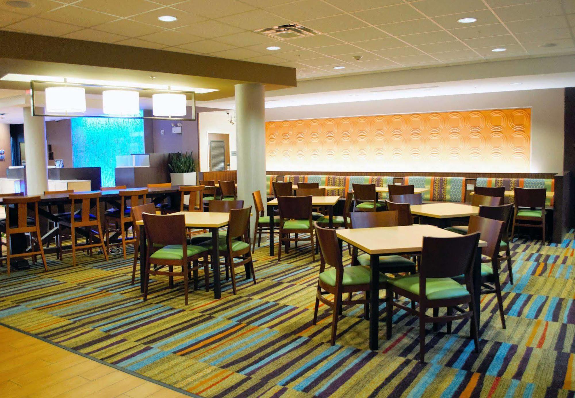 Fairfield Inn & Suites By Marriott Stroudsburg Bartonsville/Poconos Екстер'єр фото